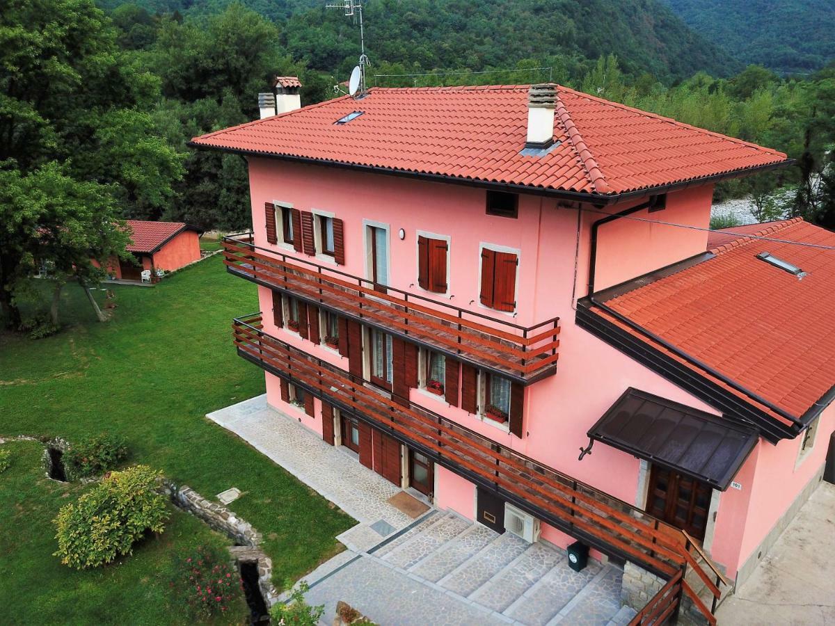 Pikes Villa Pulfero Eksteriør billede